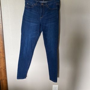 Essex skinny jeans Jones New York size 10